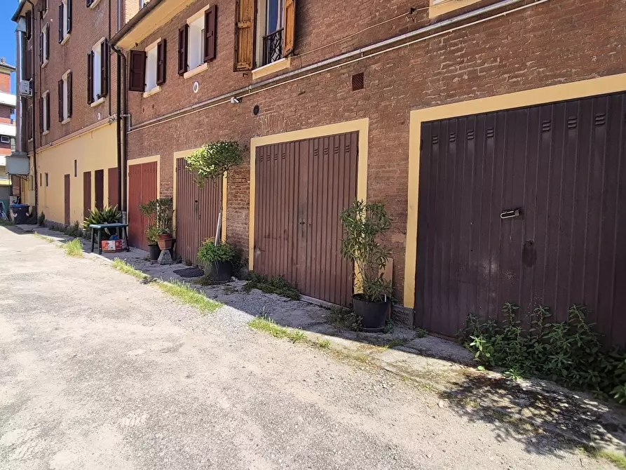 Immagine 19 di Trilocale in vendita  in Via Giovanni Muzzioli a Modena