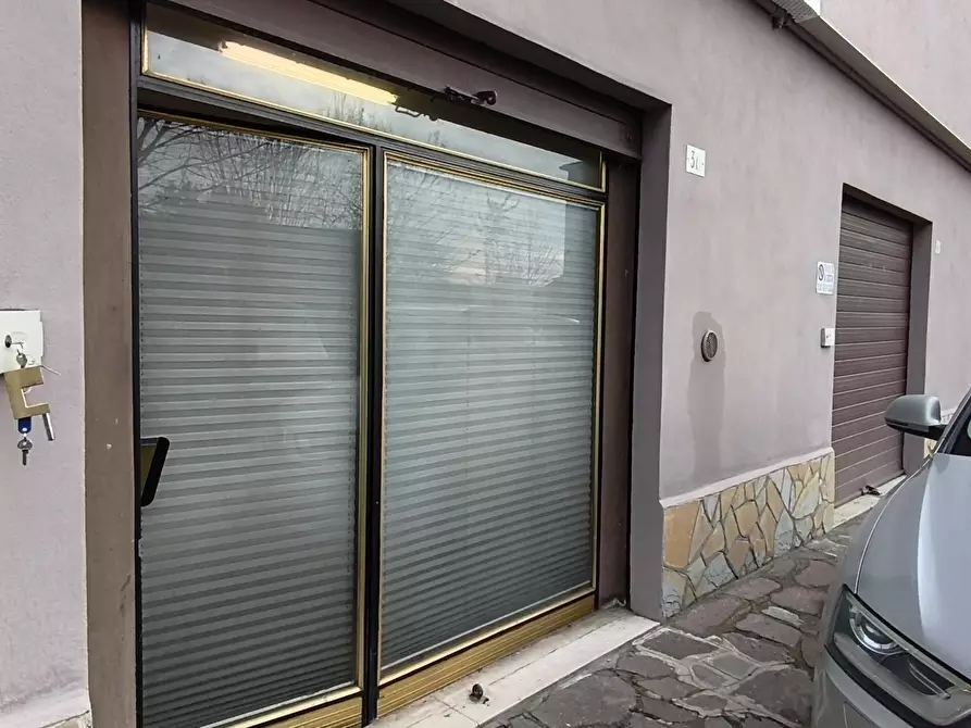 Immagine 9 di Laboratorio in vendita  in Via Ennio Carando a Modena