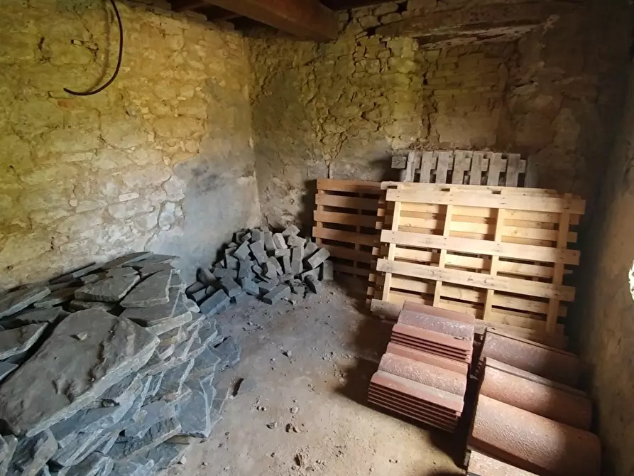 Immagine 37 di Rustico / casale in vendita  in via Canobbi 8 a Castel D'aiano