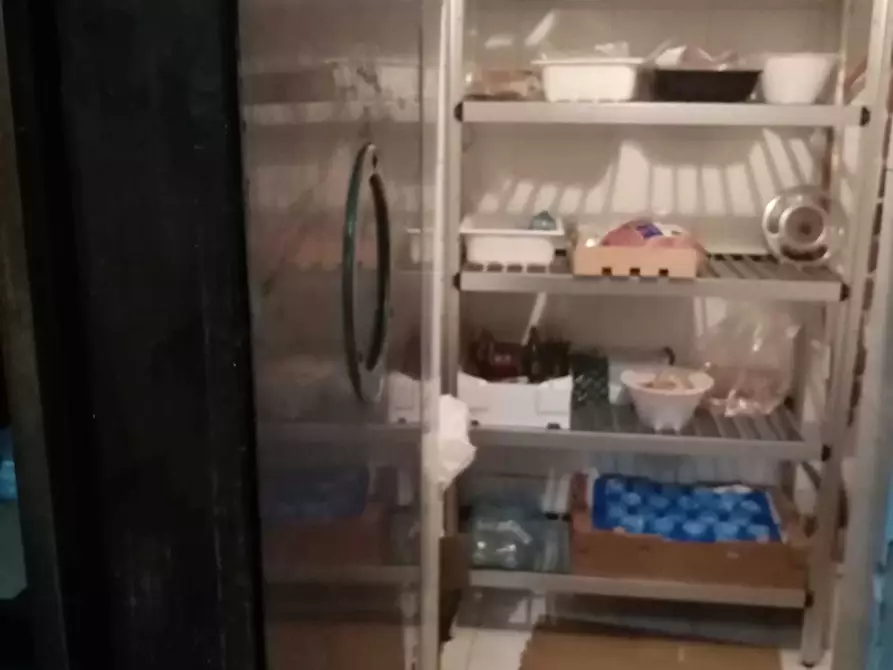 Immagine 9 di Locale commerciale in vendita  a Narni