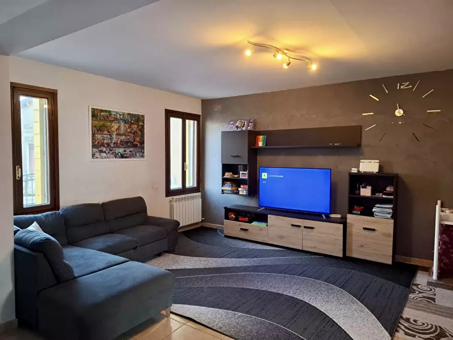 Immagine 1 di Casa bifamiliare in vendita  in via roma a Corbola