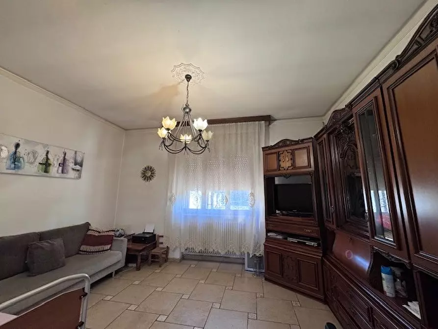 Immagine 6 di Casa bifamiliare in vendita  a Ceregnano