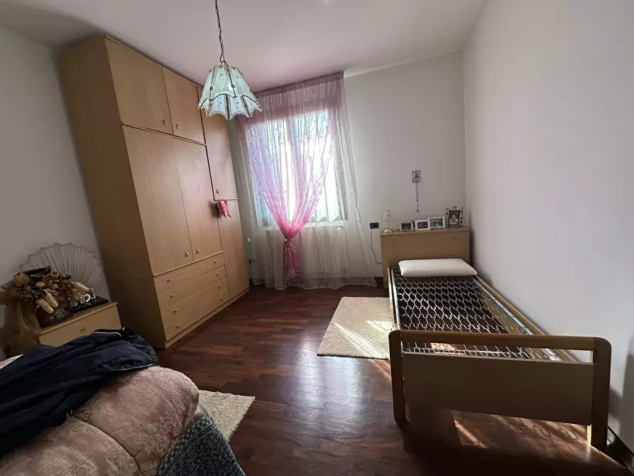 Immagine 18 di Villa in vendita  in Viale dei Mille a Rovigo