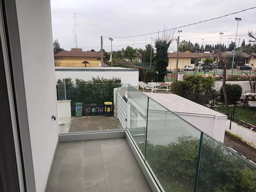 Immagine 24 di Bilocale in vendita  in Corso Alcide de Gasperi 340 a Bari