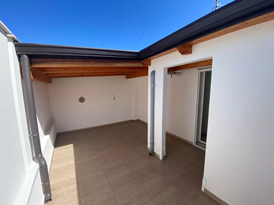 Immagine 26 di Villa in vendita  in Via Conversano 51 a Casamassima