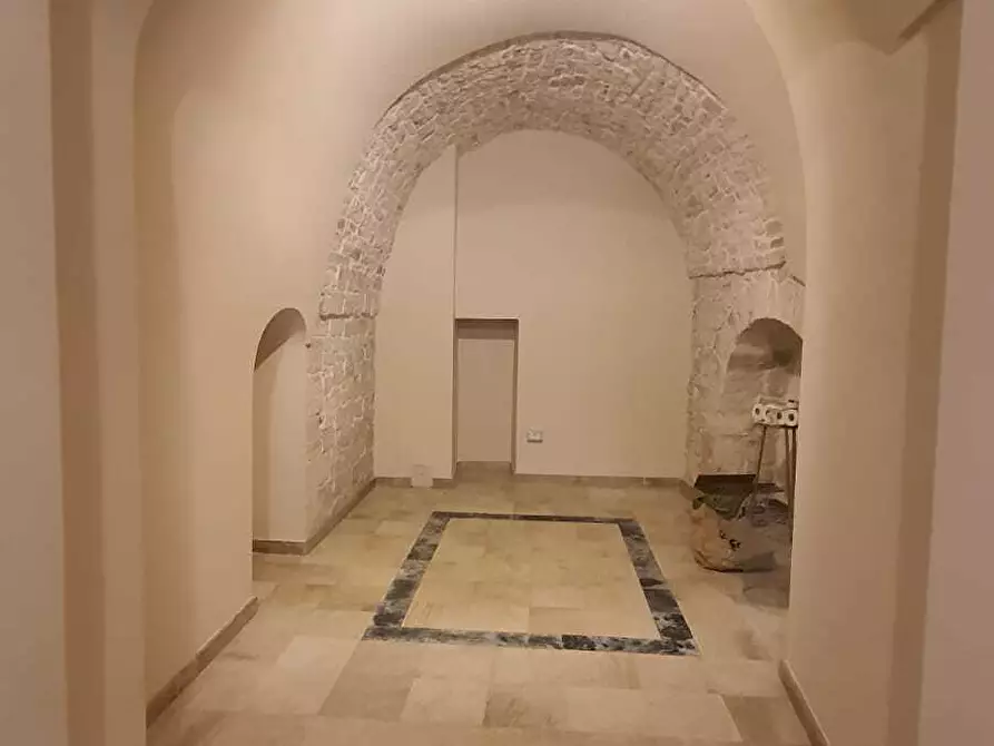 Immagine 17 di Locale commerciale in affitto  in Corso Umberto I a Casamassima