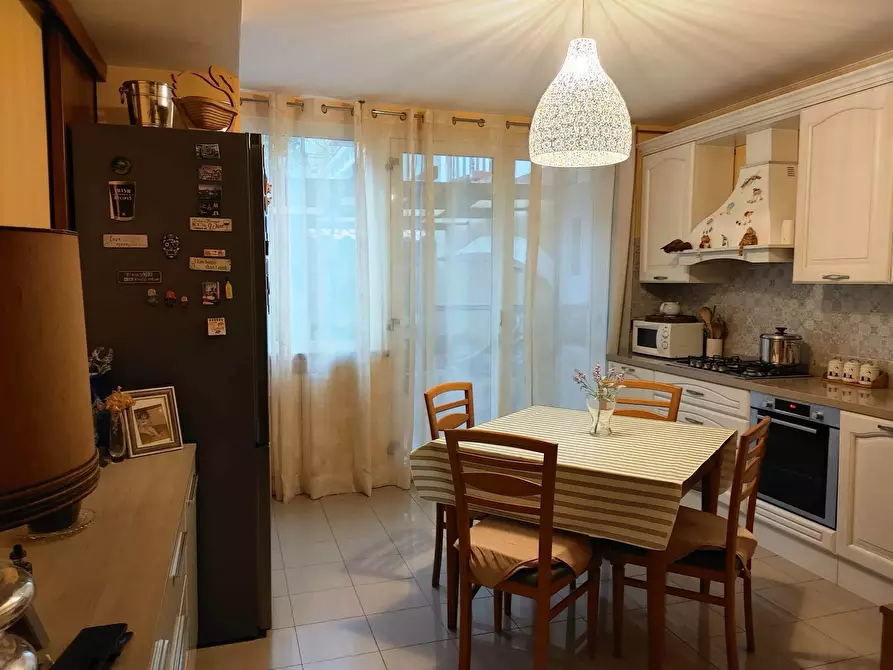 Immagine 19 di Villa in vendita  in Via Angelo Michele Pesce 62 a Casamassima