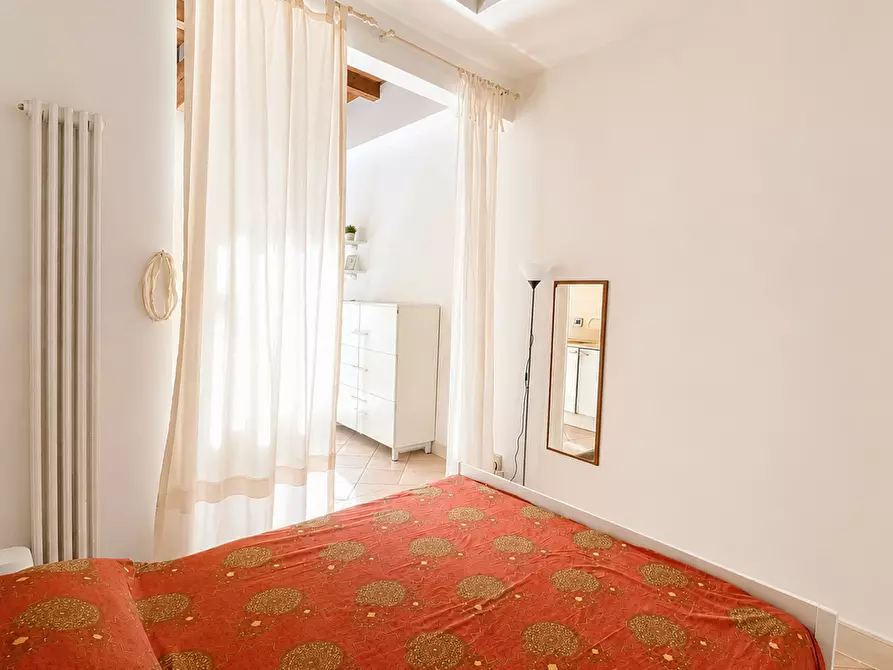 Immagine 7 di Loft/Open space in affitto  a Bologna