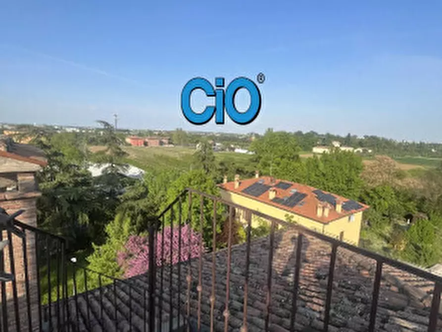 Immagine 2 di Mansarda in vendita  a Bologna