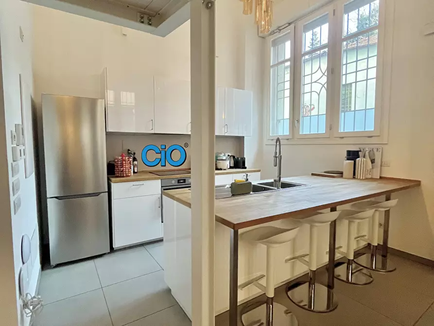 Immagine 4 di Locale commerciale in vendita  a Bologna