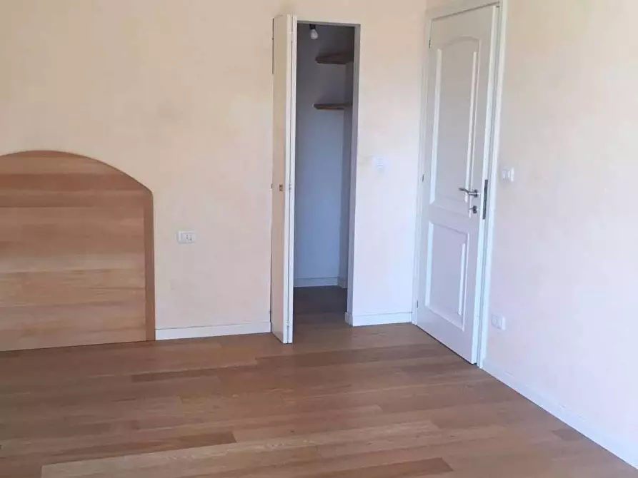 Immagine 3 di Appartamento in vendita  a Bologna