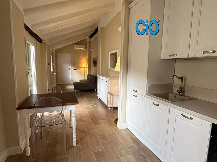 Immagine 5 di Mansarda in vendita  a Bologna