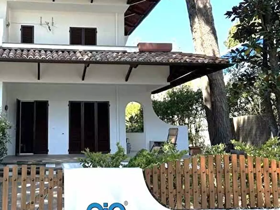 Immagine 5 di Villa in vendita  a Cervia