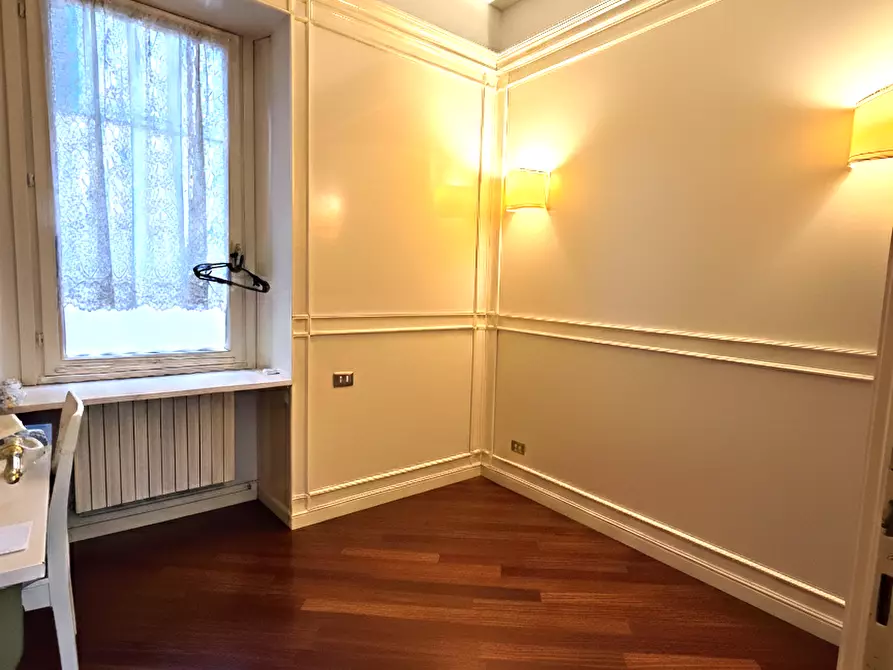 Immagine 9 di Quadrilocale in vendita  in Corso Martiri della Libertà a Brescia