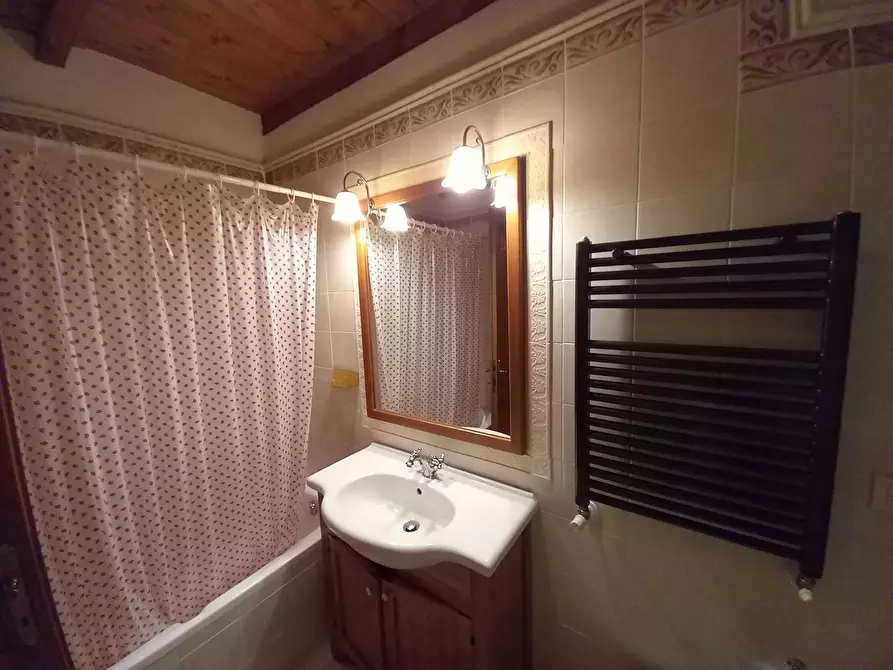 Immagine 17 di Casa indipendente in vendita  in Piazza Del Mercato 4 a Novafeltria