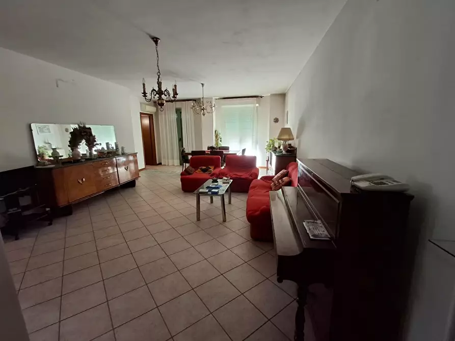 Immagine 5 di Trilocale in vendita  in Piazzale Kennedy 1 a Novafeltria