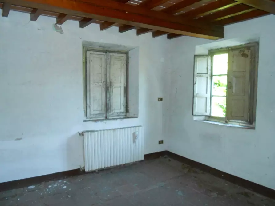 Immagine 30 di Rustico / casale in vendita  in via della pieve a Capannori