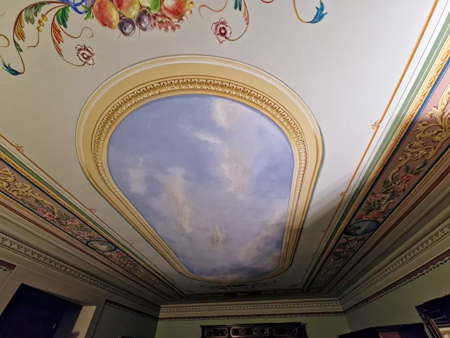 Immagine 25 di Pentalocale in vendita  in piazza san pietro somali a Lucca