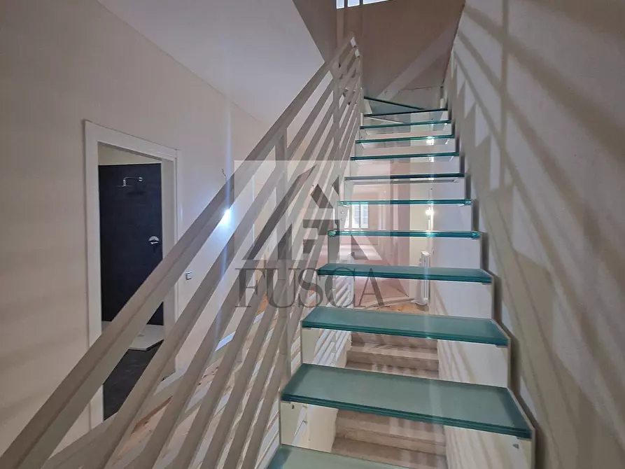 Immagine 13 di Pentalocale in vendita  in Via San Paolino a Lucca