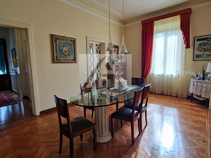 Immagine 5 di Villa in vendita  in Via Enrico Pea a Lucca