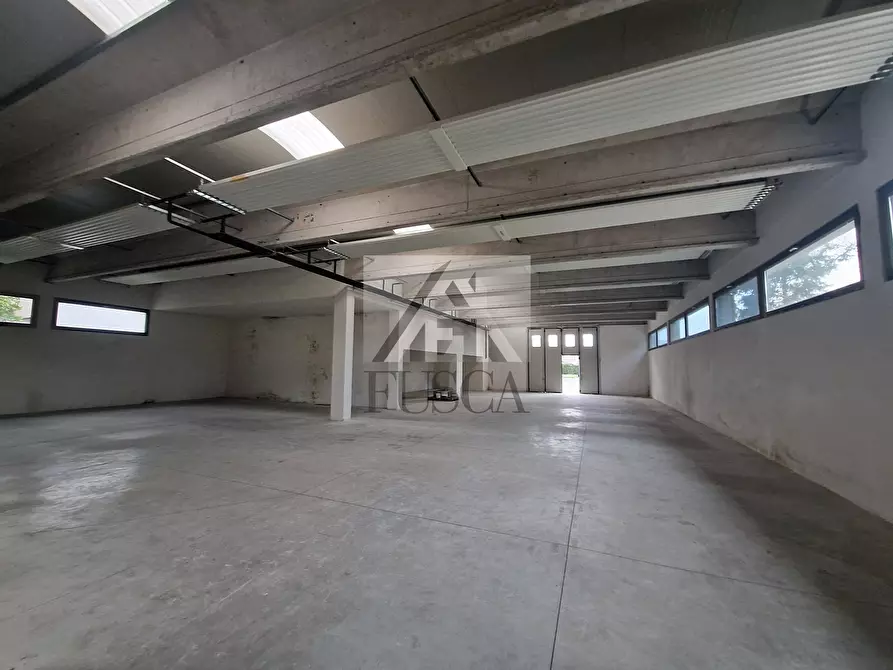 Immagine 8 di Attività artigianale in affitto  in Via di Sant'Alessio 754/A a Lucca