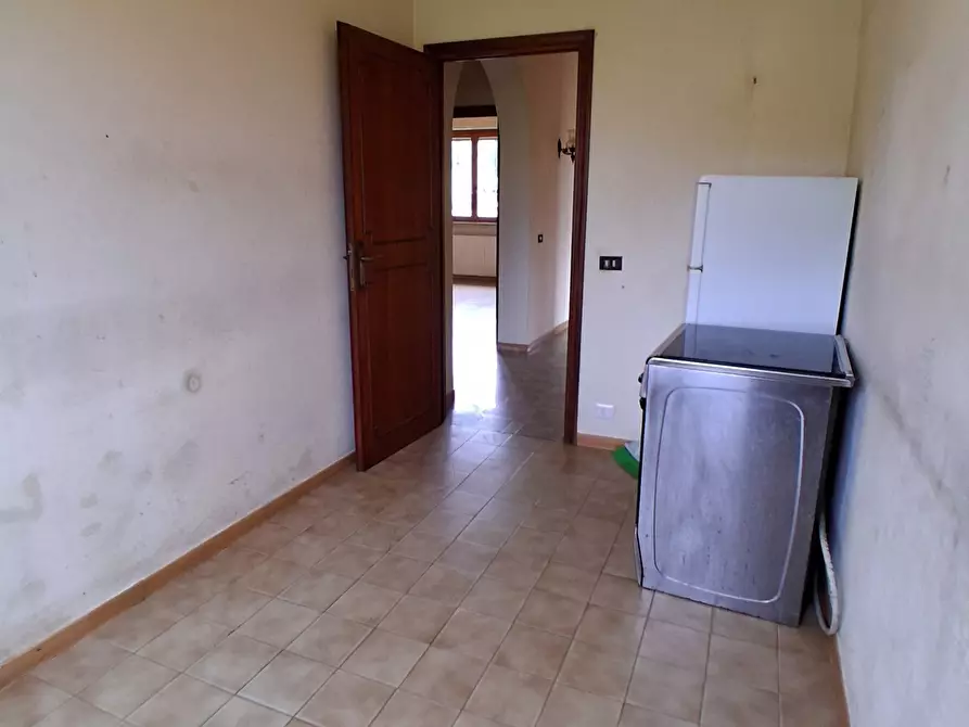 Immagine 14 di Pentalocale in vendita  in Via per Camaiore a Lucca