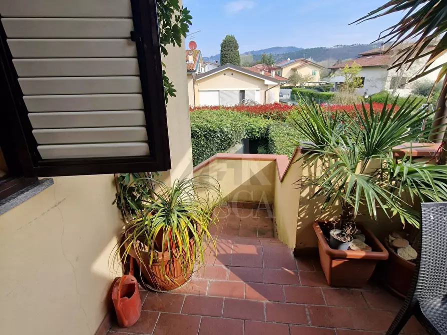 Immagine 8 di Quadrilocale in vendita  in Via delle Gavine 531 a Lucca