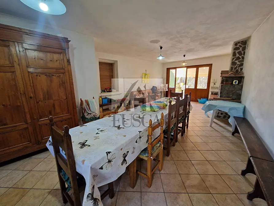 Immagine 6 di Villa in vendita  in Via dei Pellegrini a Lucca