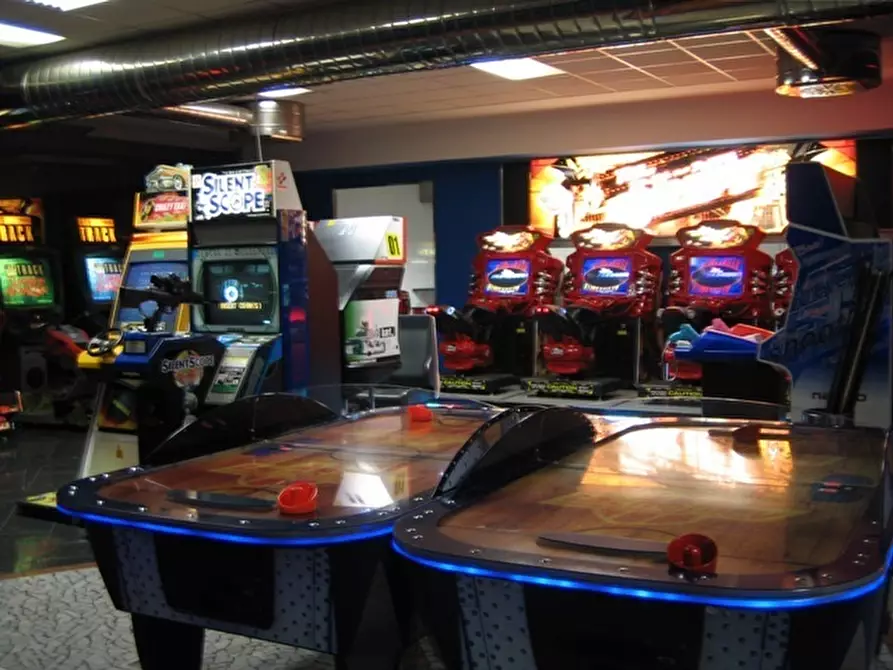 Immagine 9 di Tabaccheria in vendita  in Via della Madonnina a Lucca