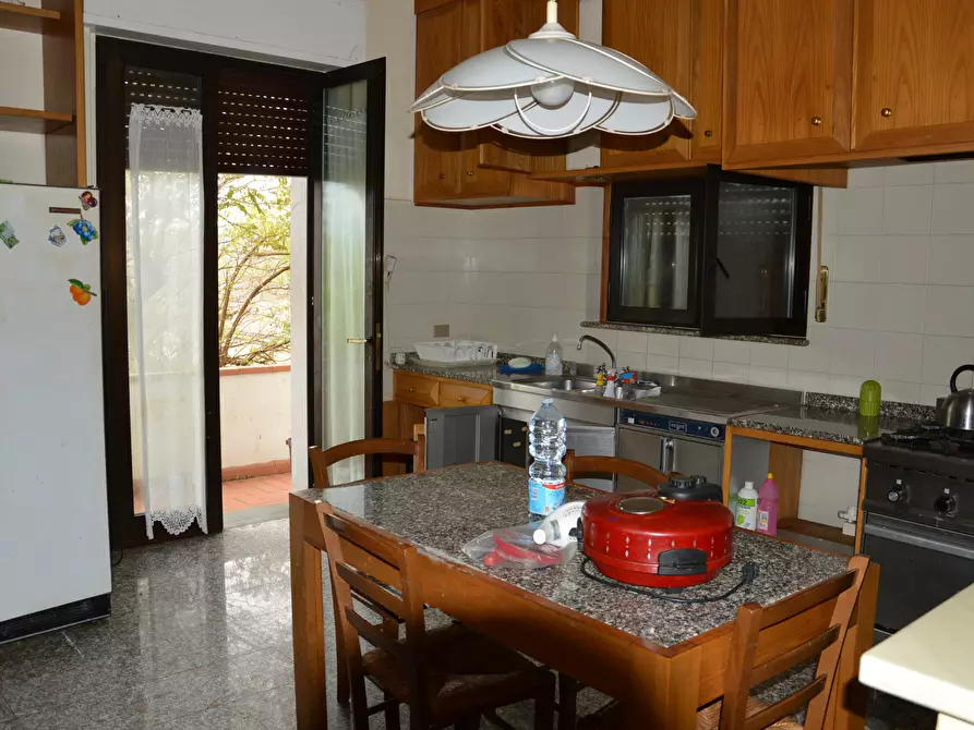 Immagine 9 di Villa in vendita  in Via della Chiesa XXIV a Lucca