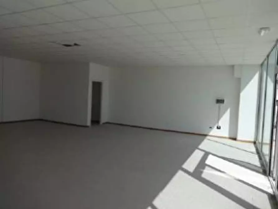 Immagine 3 di Attività commerciale in vendita  in Piazza del Giglio a Lucca