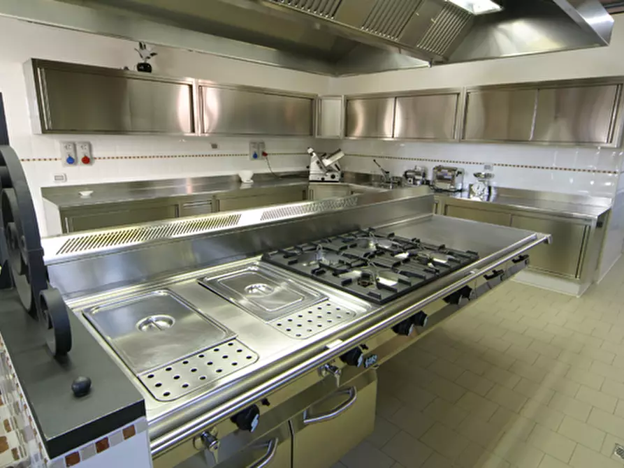 Immagine 8 di Bar / Ristorante in vendita  in Via dell'Ave Maria a Capannori