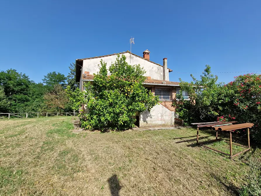 Immagine 69 di Rustico / casale in vendita  in Via Vecchia di Nozzano a Lucca