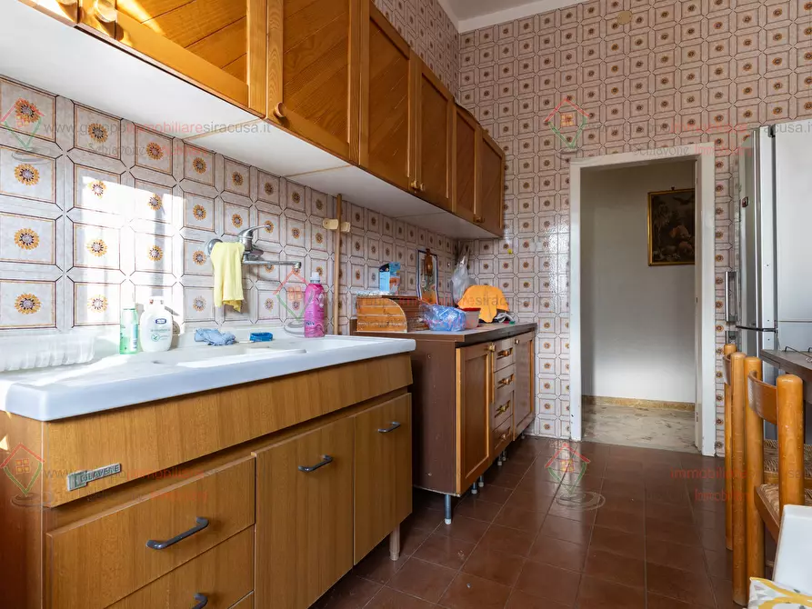 Immagine 10 di Pentalocale in vendita  a Siracusa