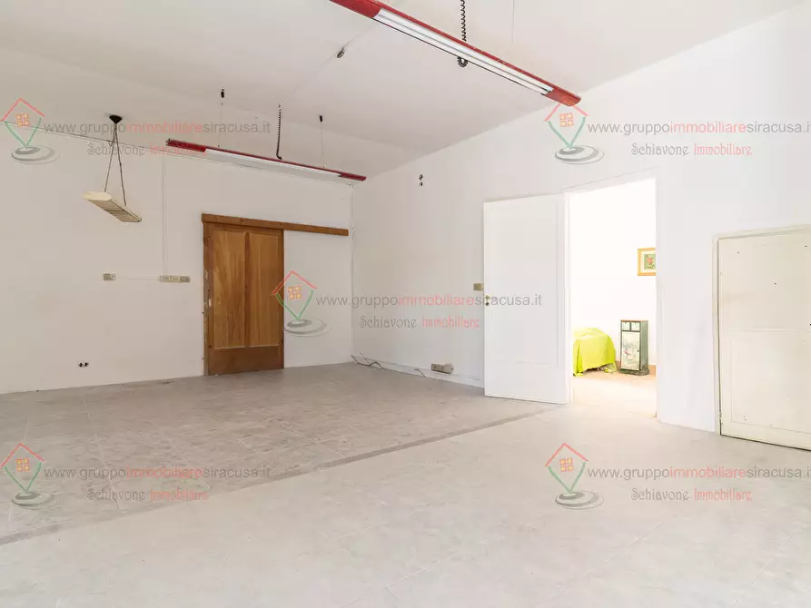 Immagine 21 di Appartamento in vendita  a Siracusa