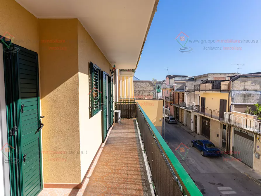 Immagine 21 di Quadrilocale in vendita  a Floridia
