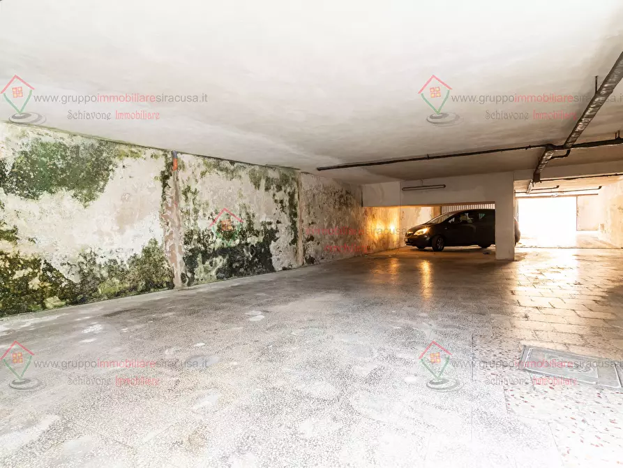 Immagine 6 di Garage in vendita  a Melilli