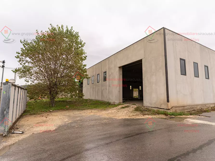 Immagine 6 di Capannone industriale in affitto  a Siracusa