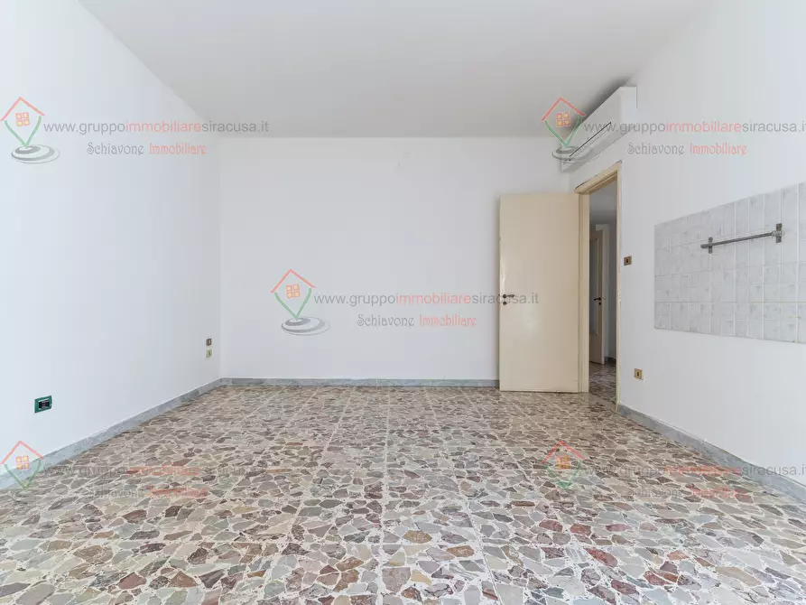Immagine 13 di Quadrilocale in vendita  a Siracusa