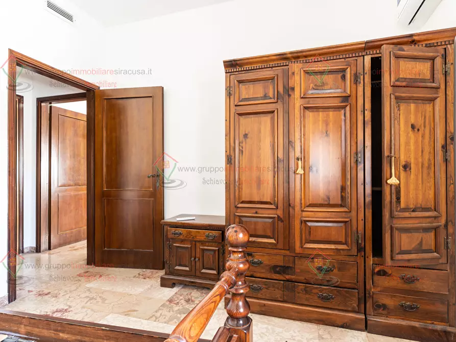 Immagine 21 di Pentalocale in vendita  a Siracusa