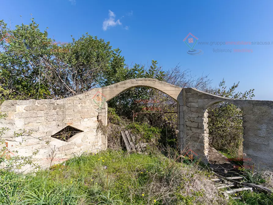 Immagine 1 di Terreno edificabile in vendita  a Siracusa