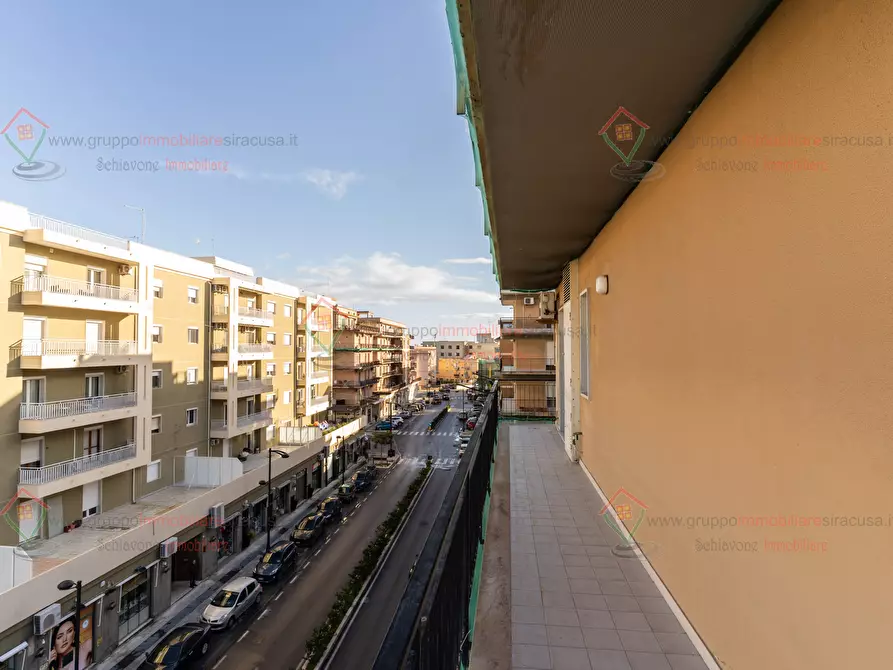 Immagine 23 di Pentalocale in vendita  a Siracusa