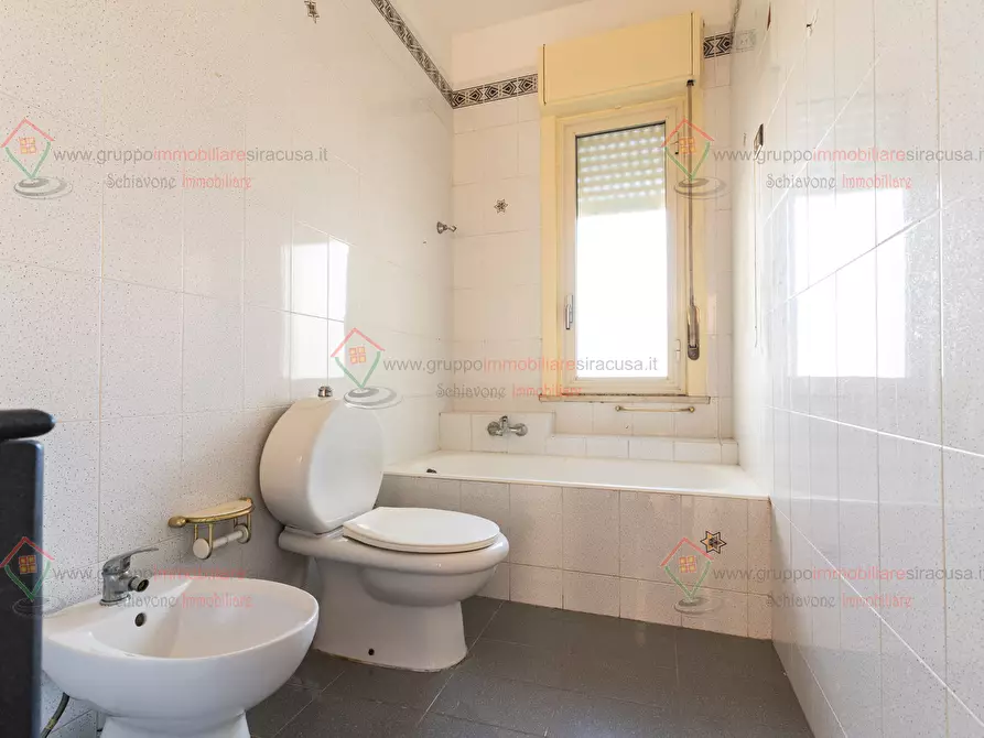 Immagine 11 di Attico in vendita  a Floridia