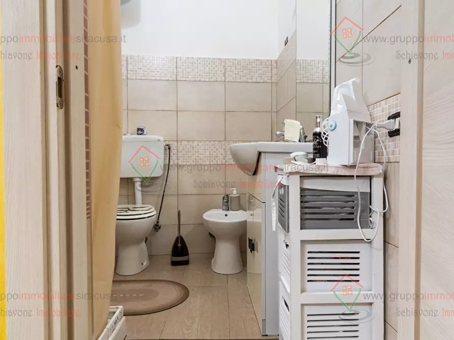 Immagine 8 di Trilocale in vendita  a Siracusa