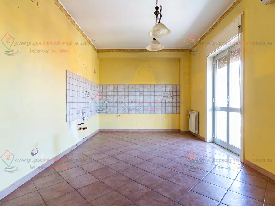 Immagine 8 di Trilocale in vendita  a Siracusa