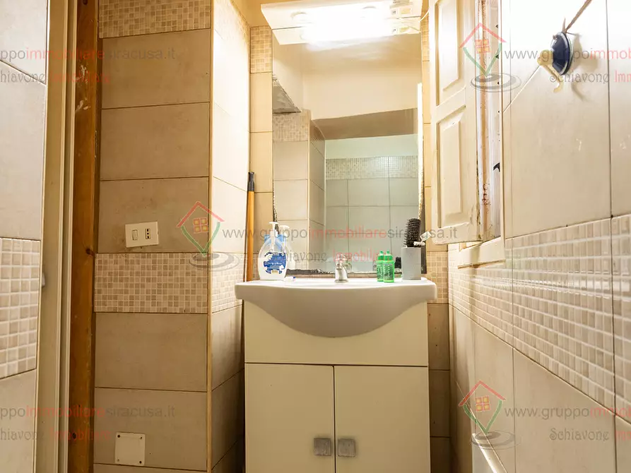 Immagine 13 di Trilocale in vendita  a Siracusa