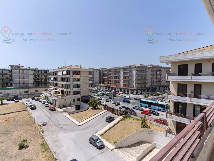 Immagine 38 di Quadrilocale in vendita  a Siracusa