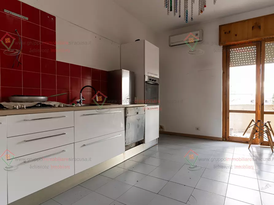 Immagine 4 di Pentalocale in vendita  a Siracusa