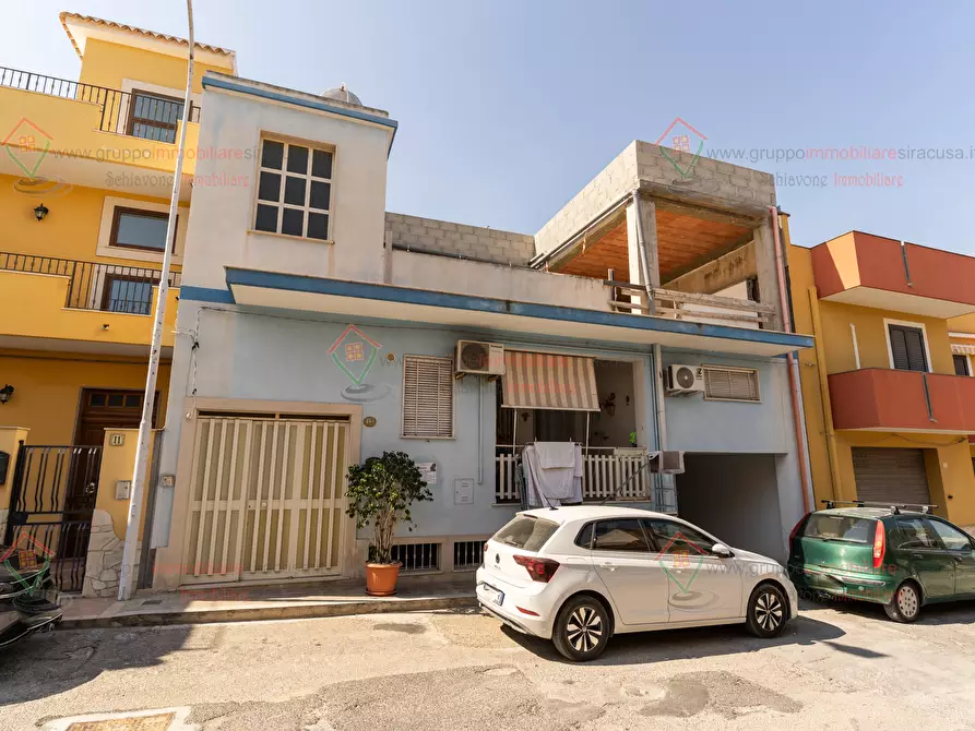 Immagine 1 di Casa indipendente in vendita  a Siracusa