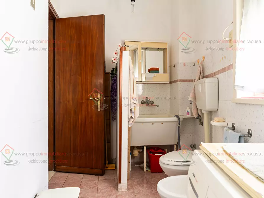 Immagine 17 di Quadrilocale in vendita  a Siracusa